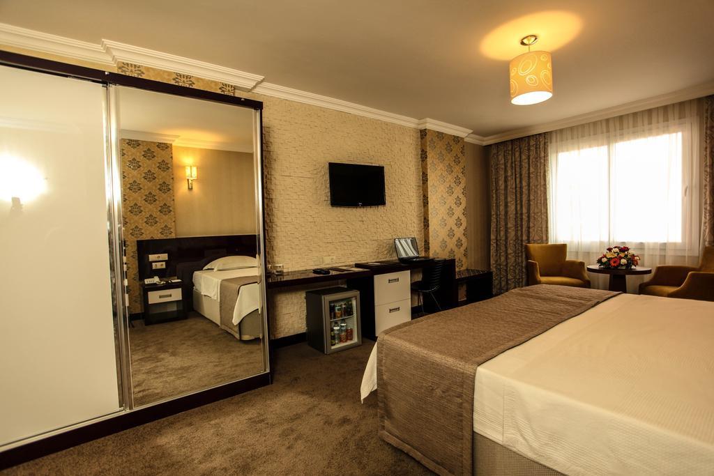 Grand Akcali Otel İskenderun Eksteriør billede