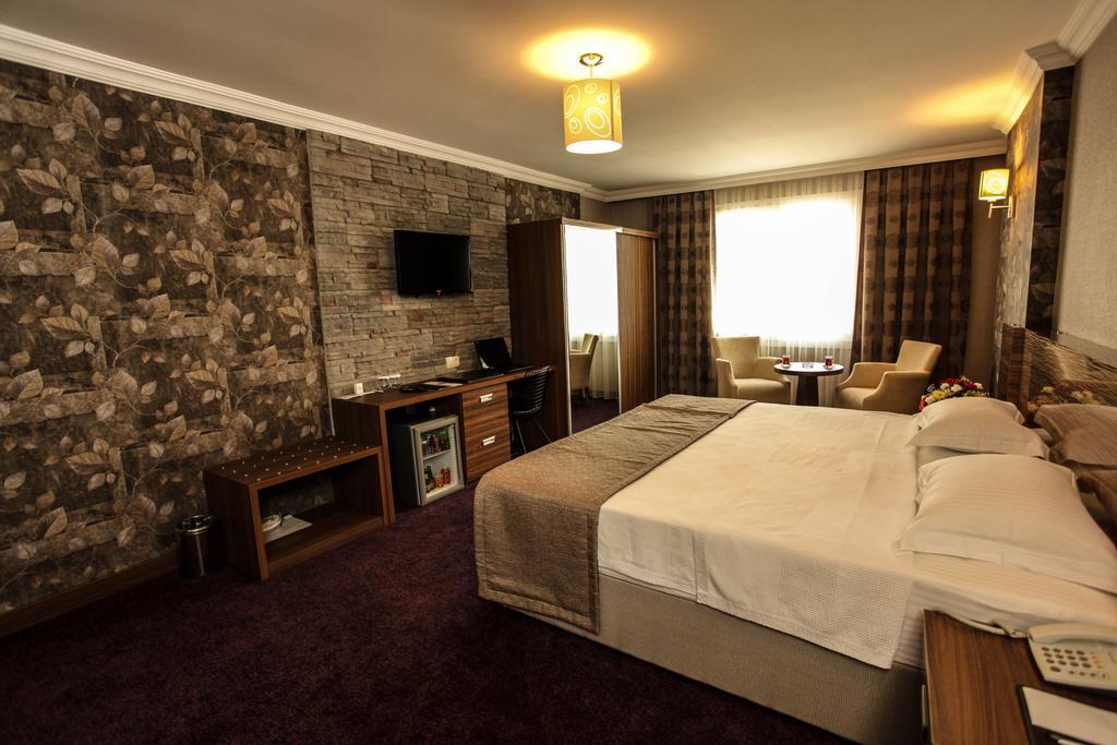 Grand Akcali Otel İskenderun Værelse billede