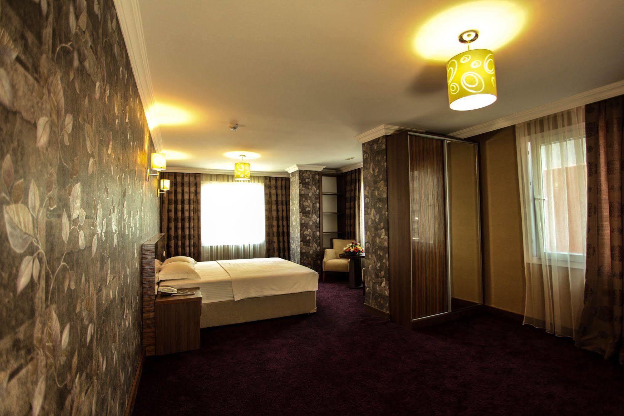 Grand Akcali Otel İskenderun Eksteriør billede