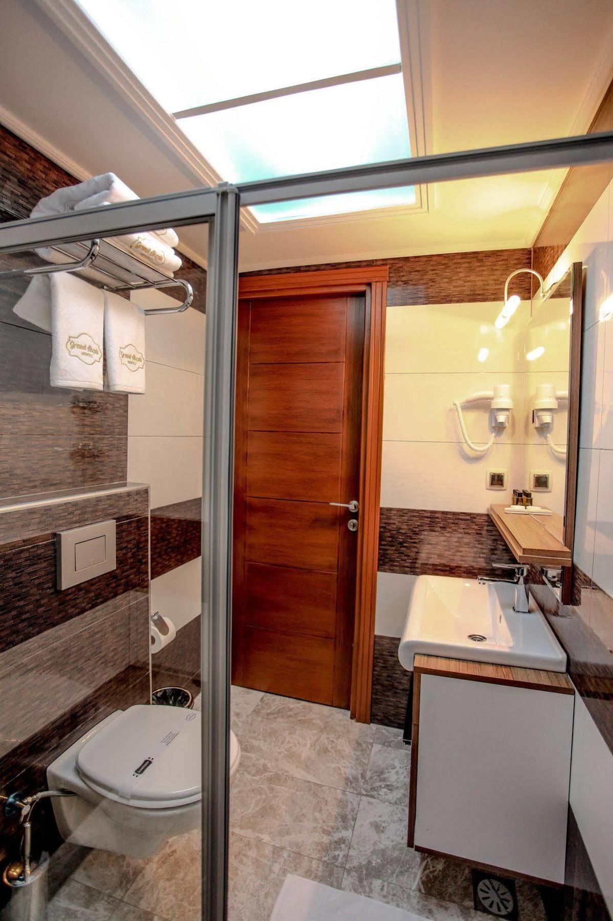Grand Akcali Otel İskenderun Eksteriør billede