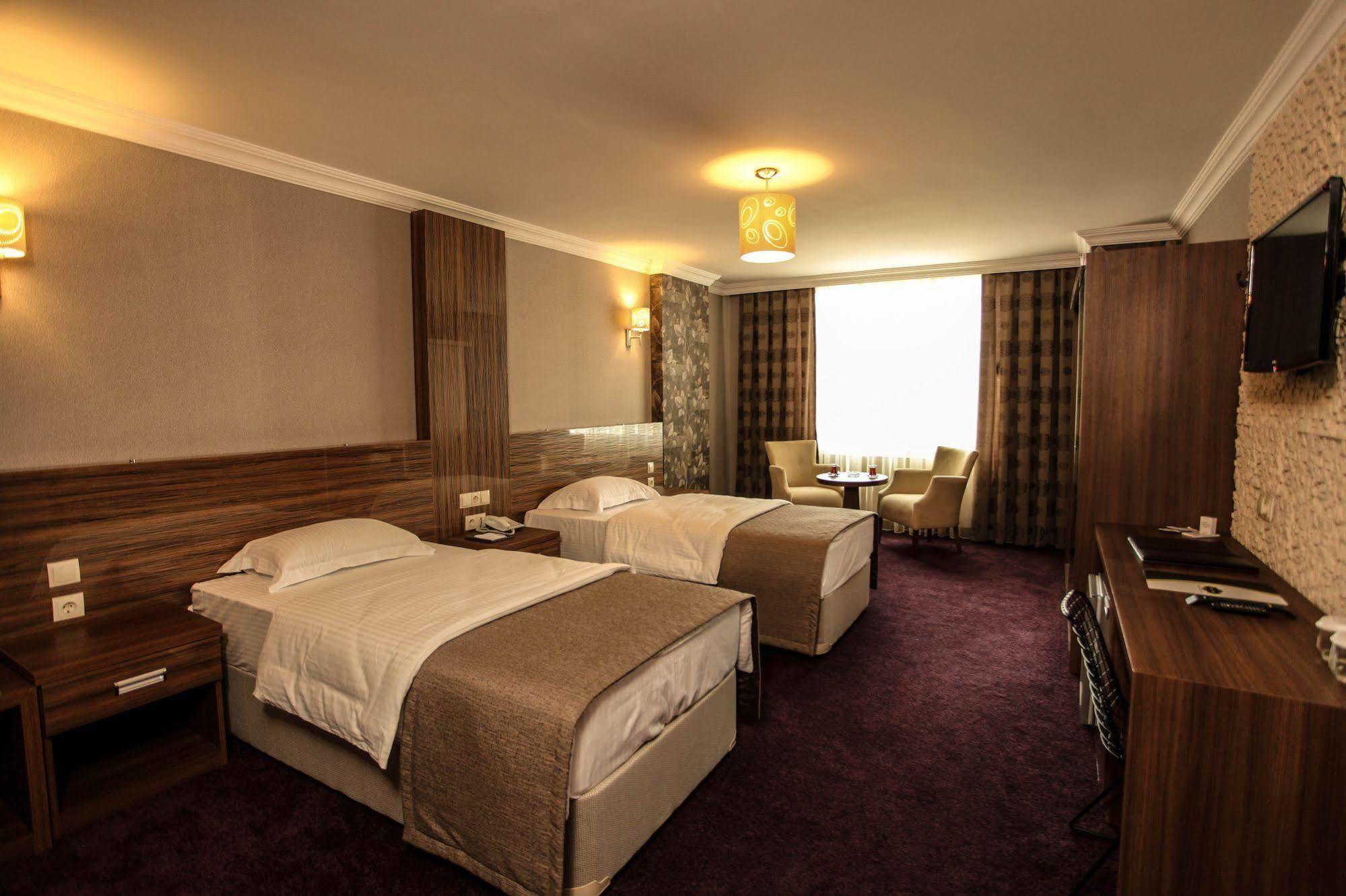 Grand Akcali Otel İskenderun Eksteriør billede
